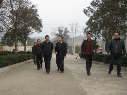 董曉明縣長蒞臨銅鼓仁和視察.jpg